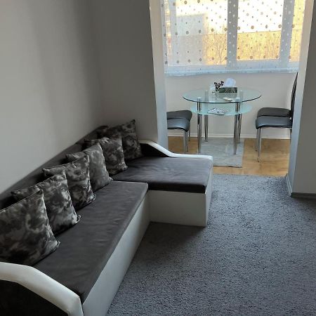 Cosy Central Apartment Varna Esterno foto